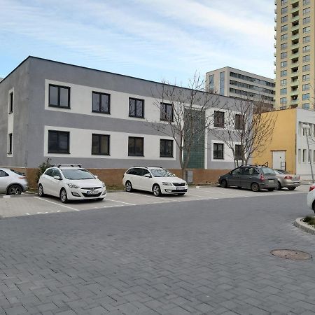 Hostel Living Bratislava By The Bus Station Zewnętrze zdjęcie