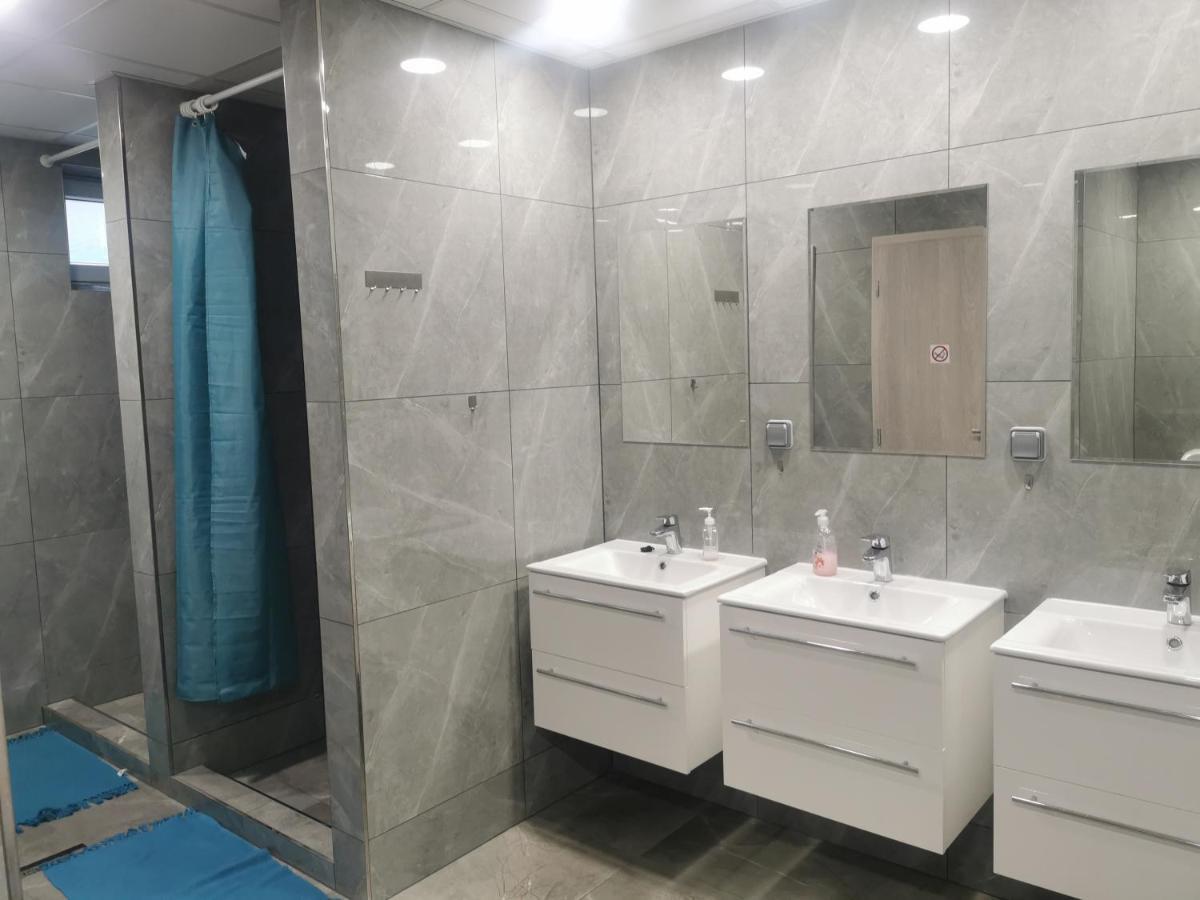 Hostel Living Bratislava By The Bus Station Zewnętrze zdjęcie