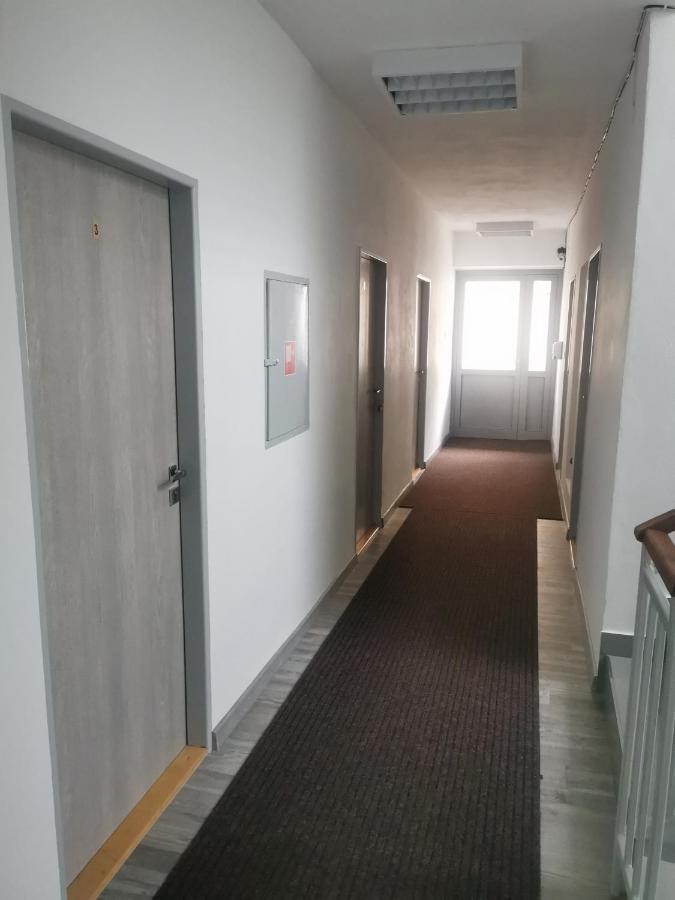 Hostel Living Bratislava By The Bus Station Zewnętrze zdjęcie