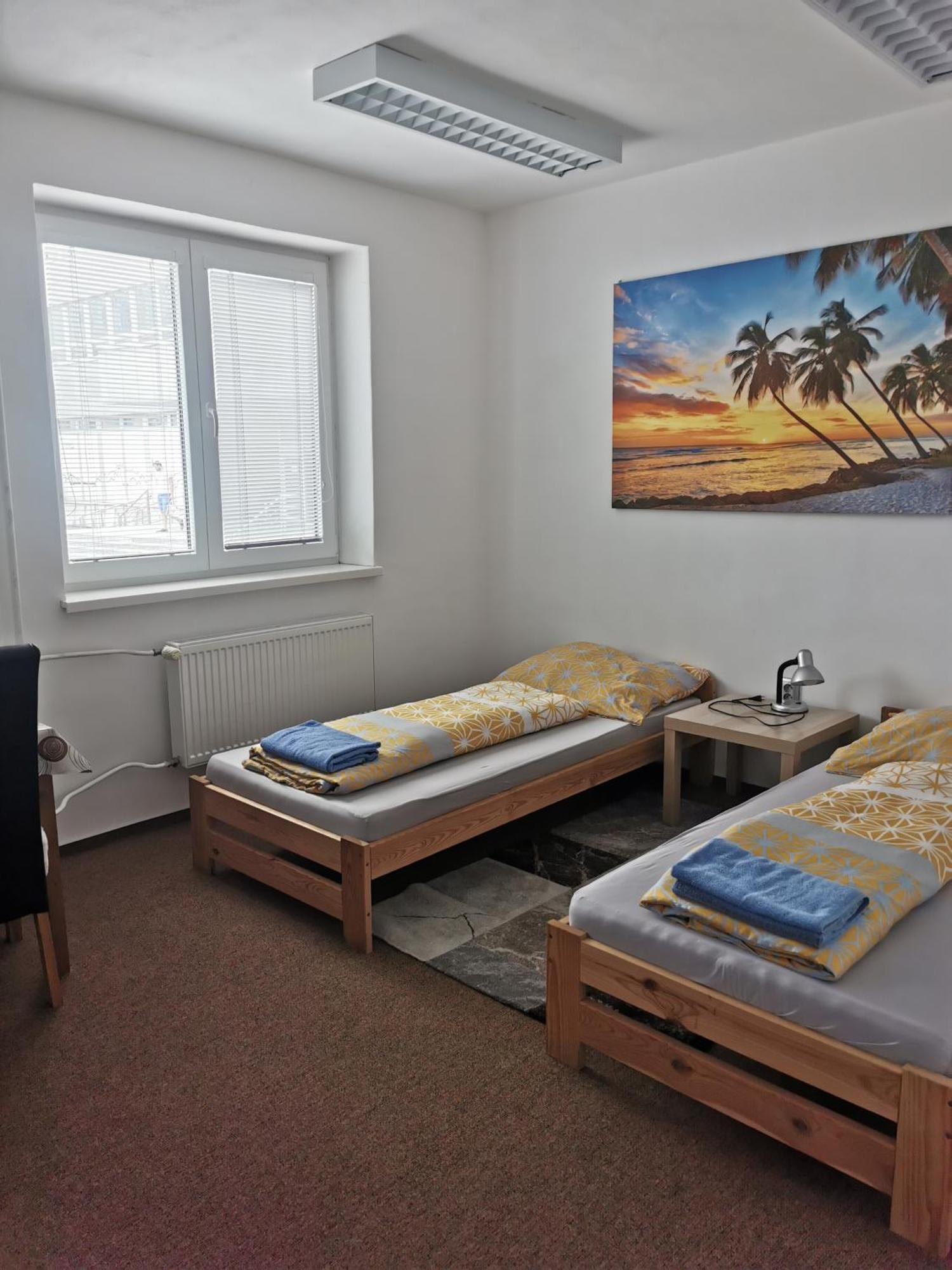 Hostel Living Bratislava By The Bus Station Zewnętrze zdjęcie